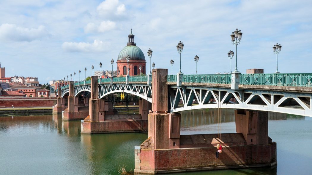 L'importance de trouver une résidence étudiante à Toulouse proche des transports en commun