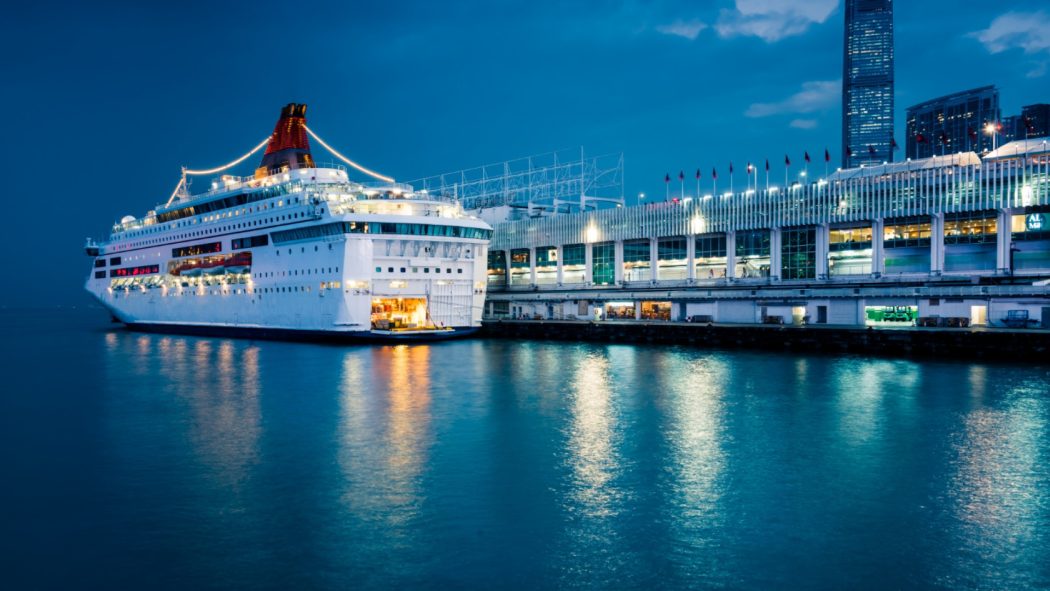 Boutiques de croisière : mode, souvenirs et luxe en mer !